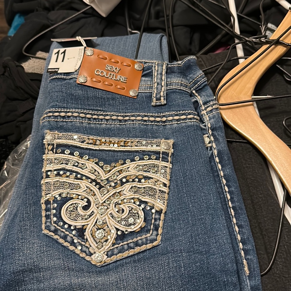 Sexy counter flare jeans